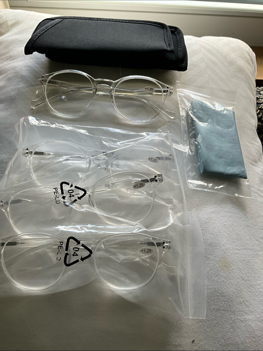 Clear Round Frame Reading Glasses 4 Pack Unisex- Transparent +1.25 Magnification